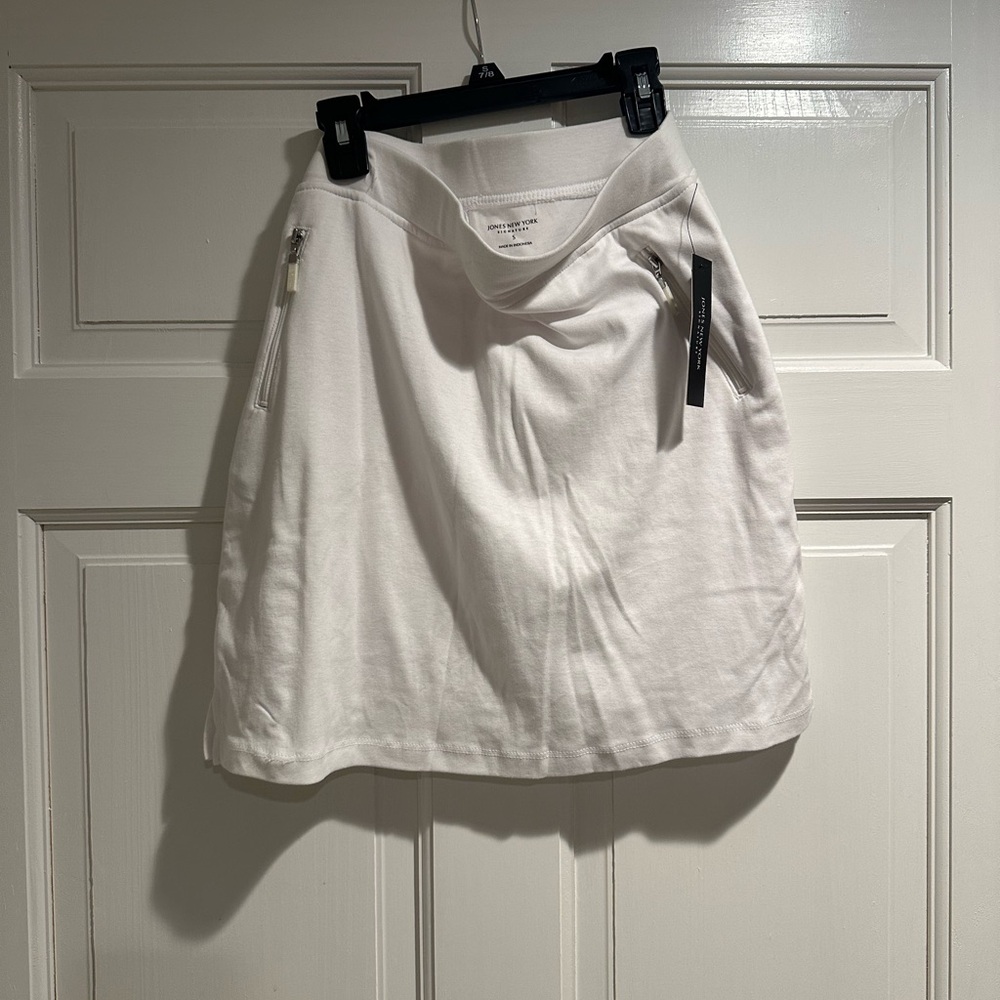 Jones New York White Skort